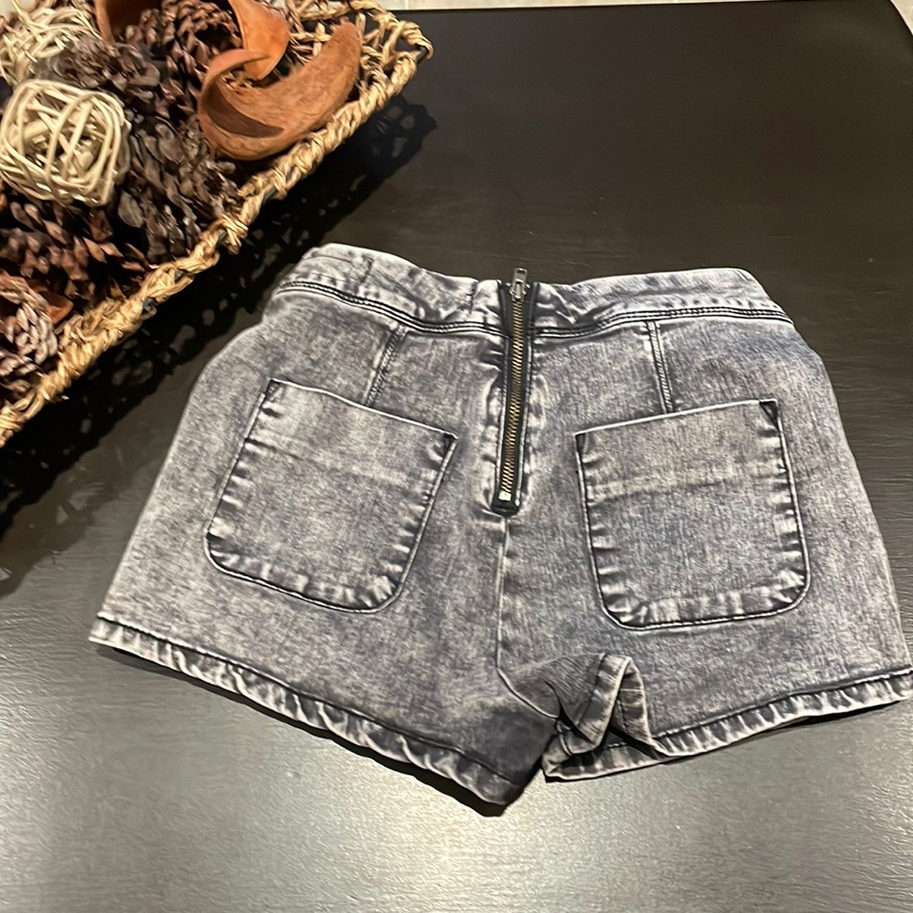 Black denim Bullhead high rise short shorts